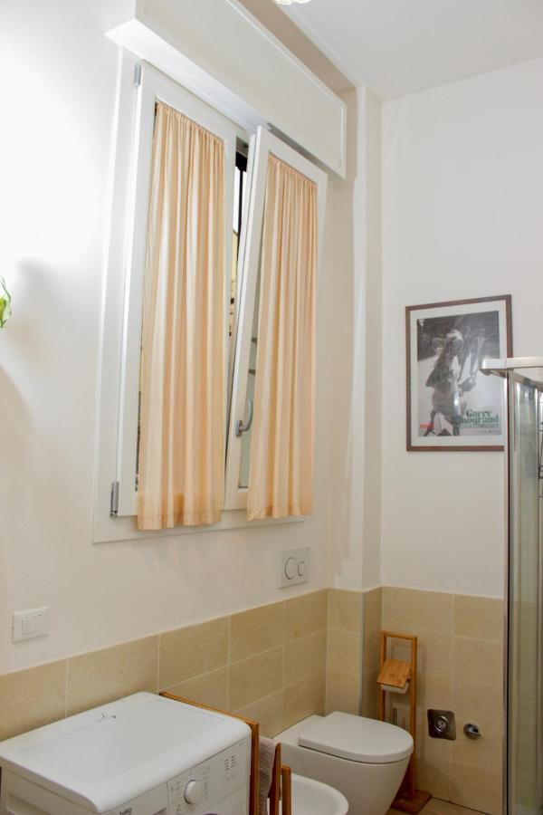 Casa Agape Mazzini-Sant'Orsola Apartman Bologna Kültér fotó